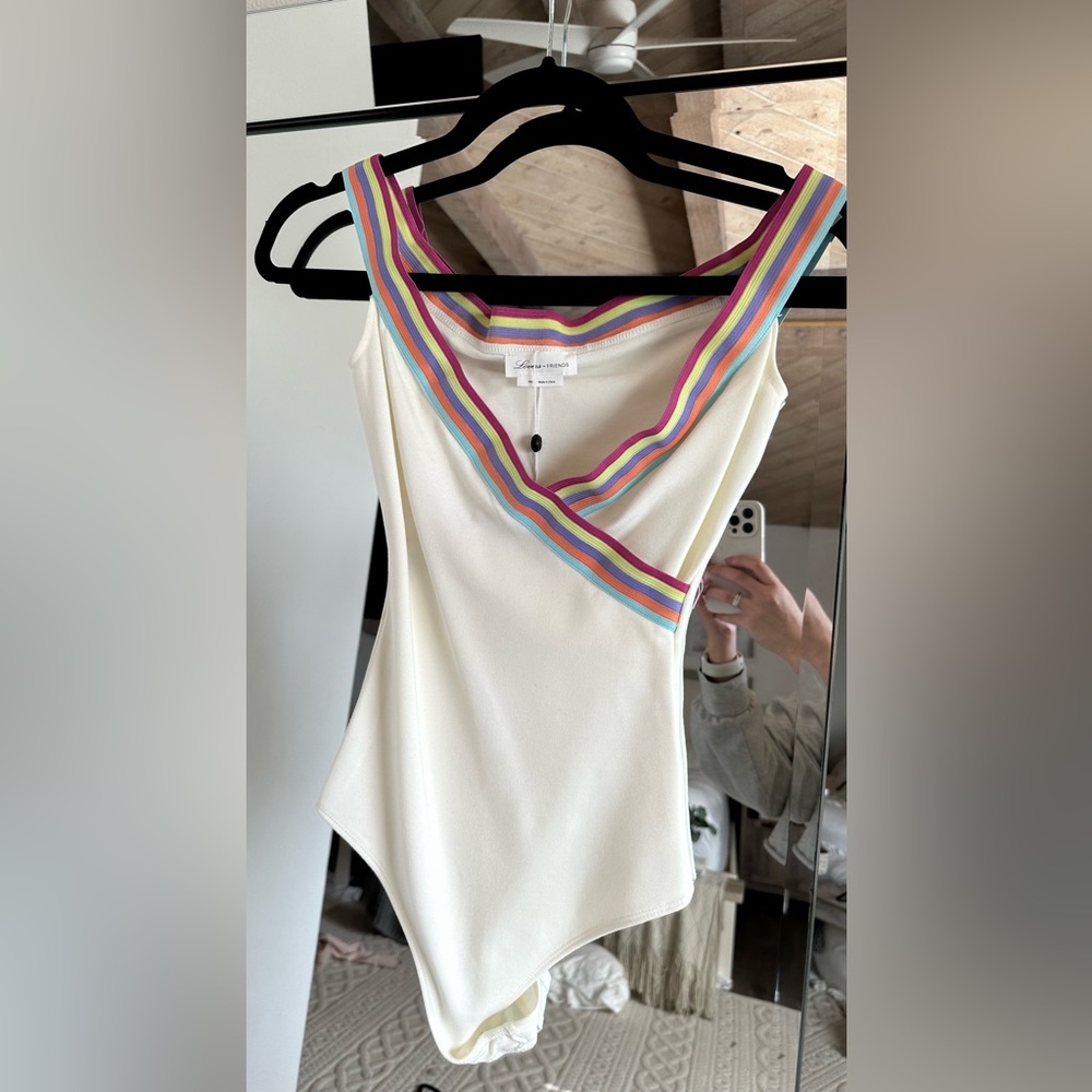 Lover and friends top NWT